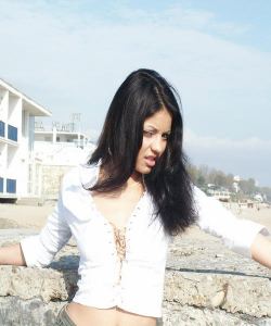 <p class='ppt-number'>221 779 + PIN 998</p><p class='ppt-pricing-de'>1,99 Euro/Min.</p>