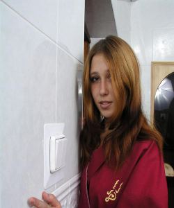 <p class='ppt-number'>221 779 + PIN 043</p><p class='ppt-pricing-de'>1,99 Euro/Min.</p>