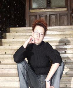 <p class='ppt-number'>221 779 + PIN 044</p><p class='ppt-pricing-de'>1,99 Euro/Min.</p>