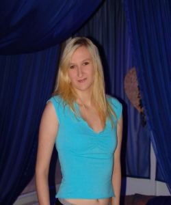 <p class='ppt-number'>09005 66 55 50 236</p><p class='ppt-pricing-de'>1,99 Euro/Min. im dt. Festnetz - Mobilnetz ggf. abweichend</p>